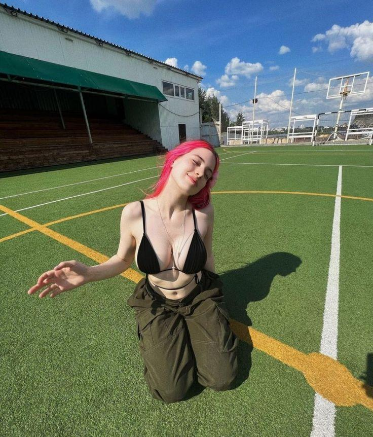 6944f40ac9a81_1766126602 - изображение на LocalQQ