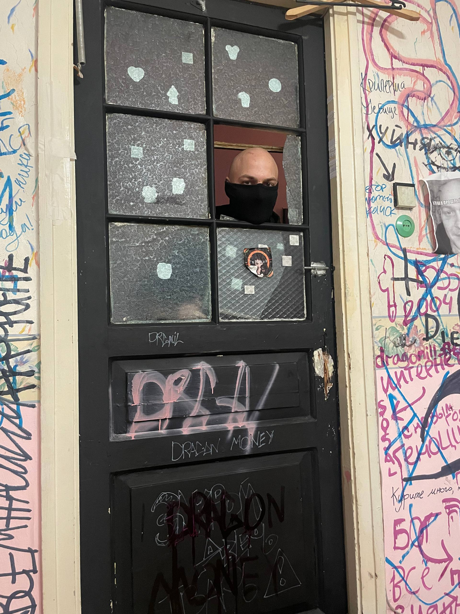 694b43ff76ced_1766540287 - изображение на LocalQQ