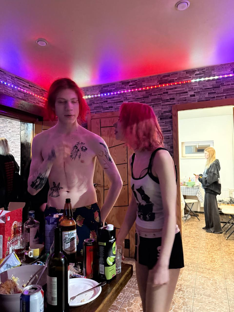 6947124dc4edc_1766265421 - изображение на LocalQQ